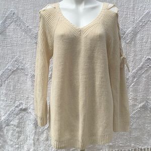 Oversized Cream Sweater Size: Large